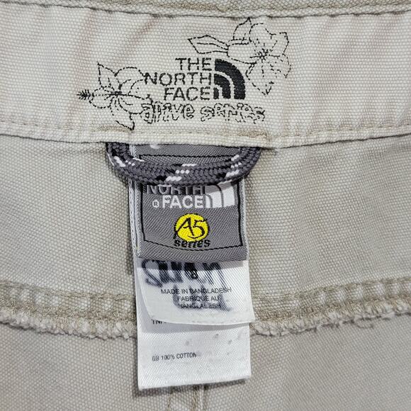 The North Face Womens Shorts Khaki A5 Series Midrise Size 8 - Picture 3 of 13